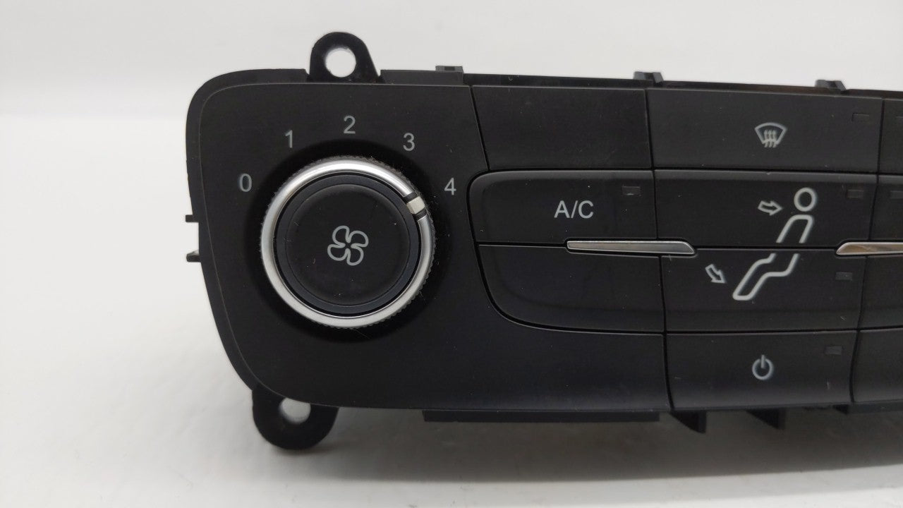 2015-2018 Ford Focus Climate Control Module Temperature AC/Heater Replacement P/N:F1ET-19980-LJ F1ET-19980-JF Fits OEM Used 