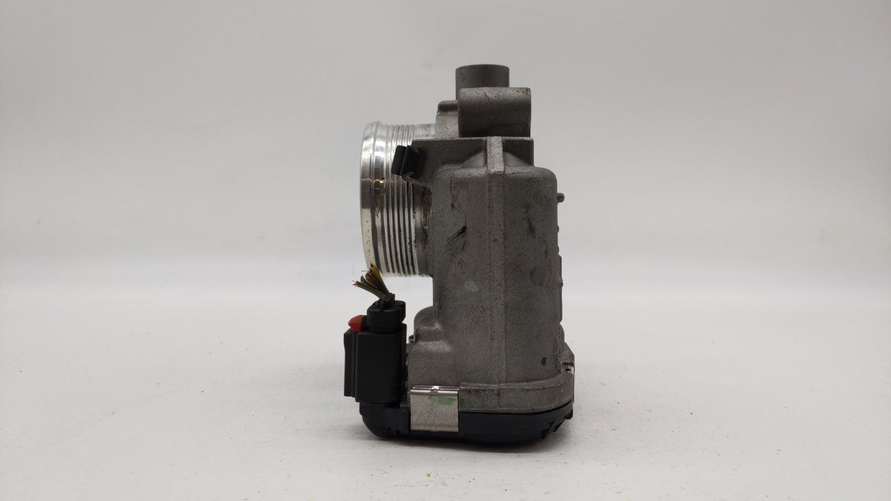 2014-2018 Ford Focus Throttle Body P/N:DS7E-9F991-BB Fits Fits 2014 2015 2016 2017 2018 2019 OEM Used Auto Parts - Oemusedau