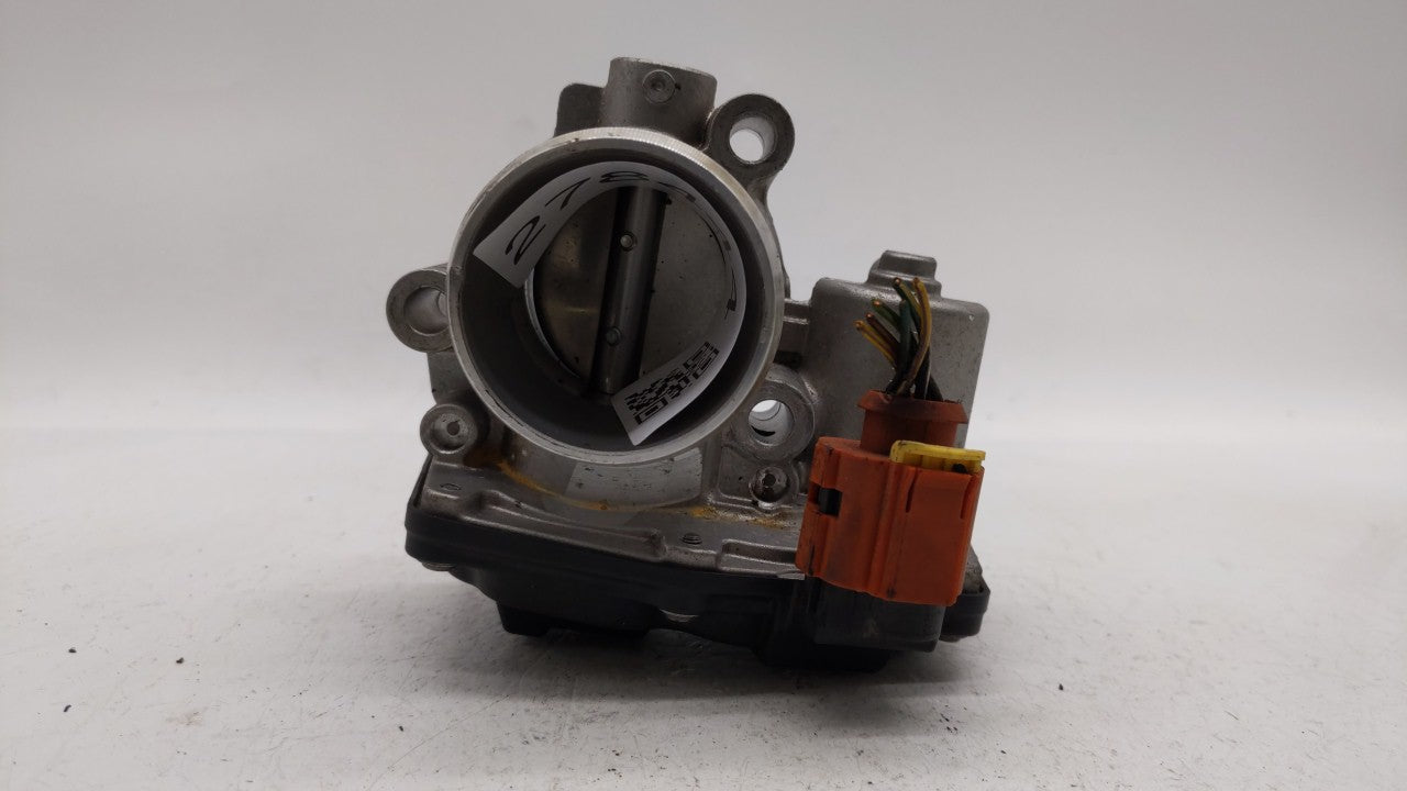 2015-2018 Ford Focus Throttle Body P/N:CM5G-9F991-FC CM5G-9F991-GA Fits Fits 2014 2015 2016 2017 2018 OEM Used Auto Parts - 