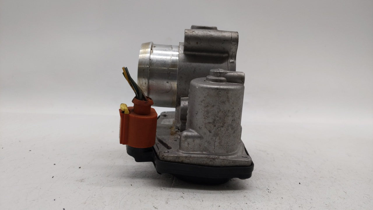 2015-2018 Ford Focus Throttle Body P/N:CM5G-9F991-FC CM5G-9F991-GA Fits Fits 2014 2015 2016 2017 2018 OEM Used Auto Parts - 