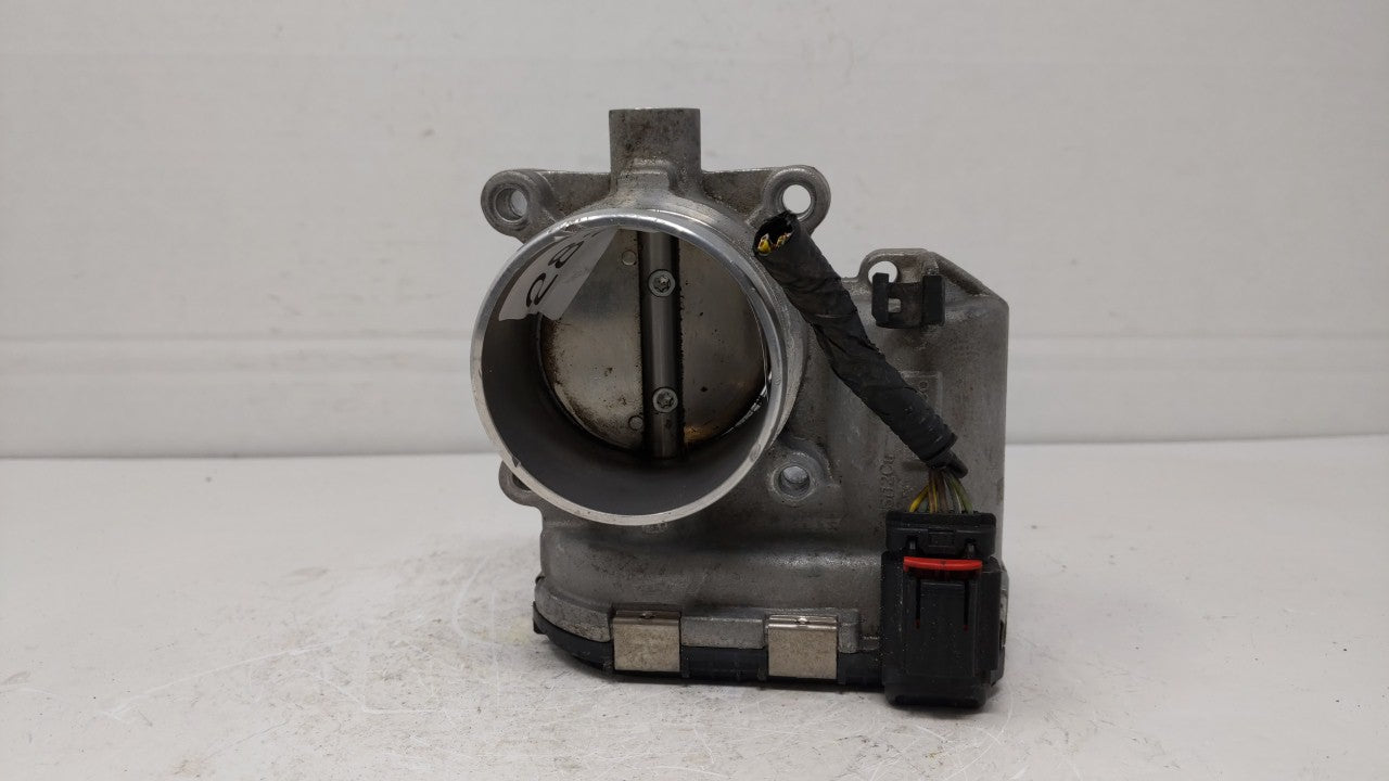 2014-2018 Ford Focus Throttle Body P/N:DS7E-9F991-BB Fits Fits 2014 2015 2016 2017 2018 2019 OEM Used Auto Parts - Oemusedau