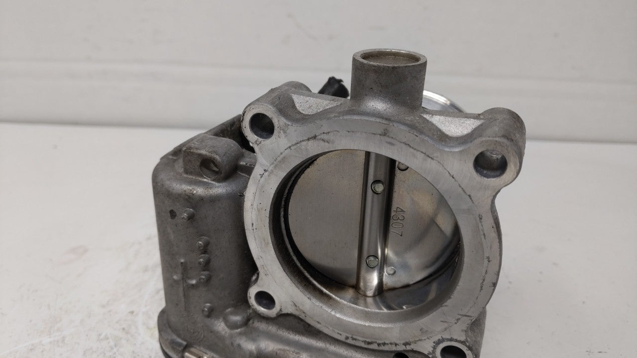 2014-2018 Ford Focus Throttle Body P/N:DS7E-9F991-BB Fits Fits 2014 2015 2016 2017 2018 2019 OEM Used Auto Parts - Oemusedau