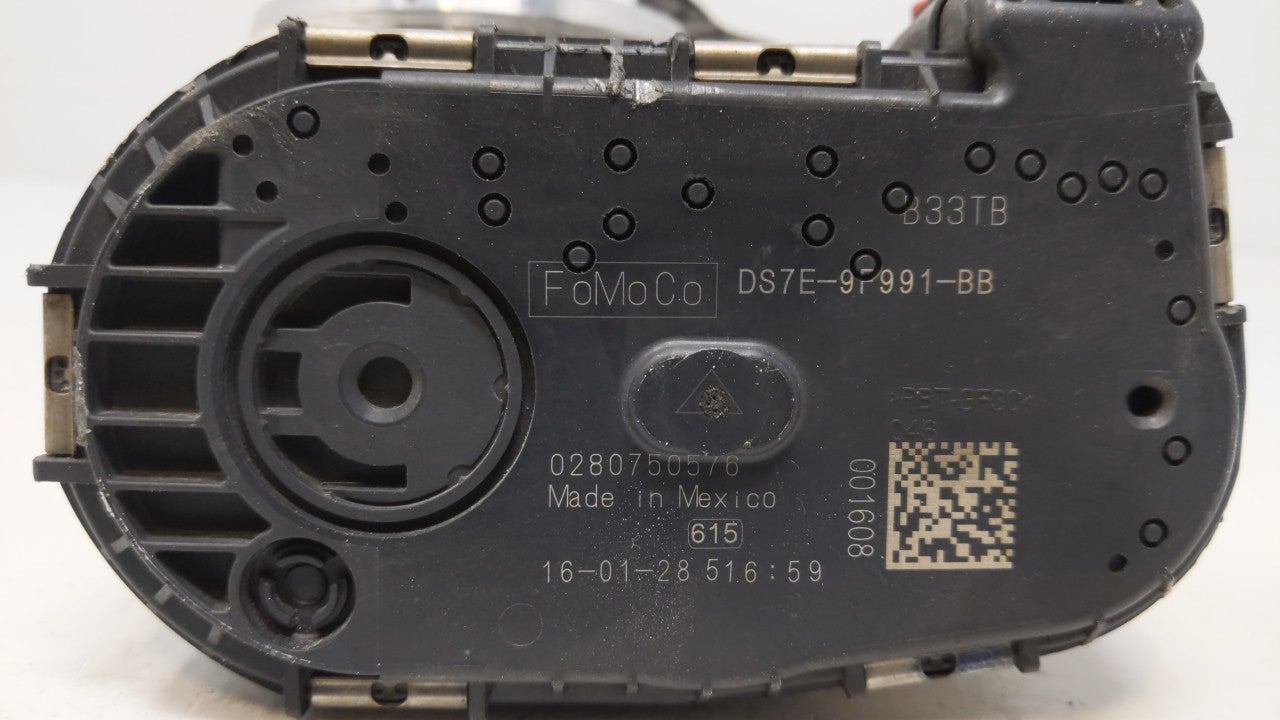 2014-2018 Ford Focus Throttle Body P/N:DS7E-9F991-BB Fits Fits 2014 2015 2016 2017 2018 2019 OEM Used Auto Parts - Oemusedau