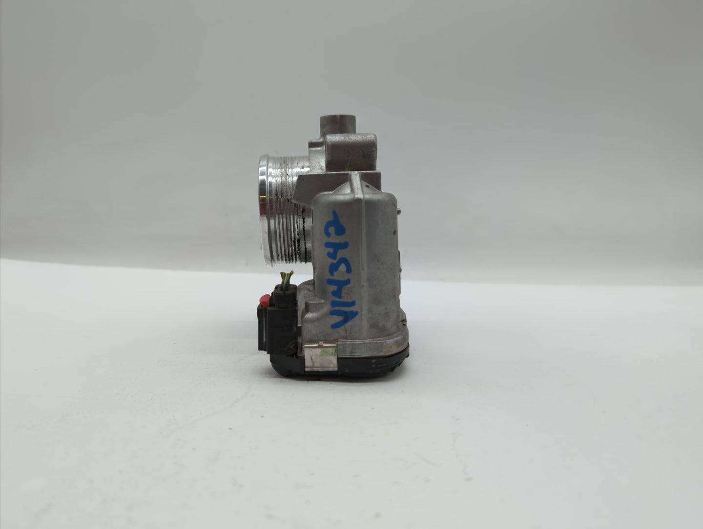 2014-2018 Ford Focus Throttle Body P/N:DS7E-9F991-BB Fits Fits 2014 2015 2016 2017 2018 2019 OEM Used Auto Parts - Oemusedau