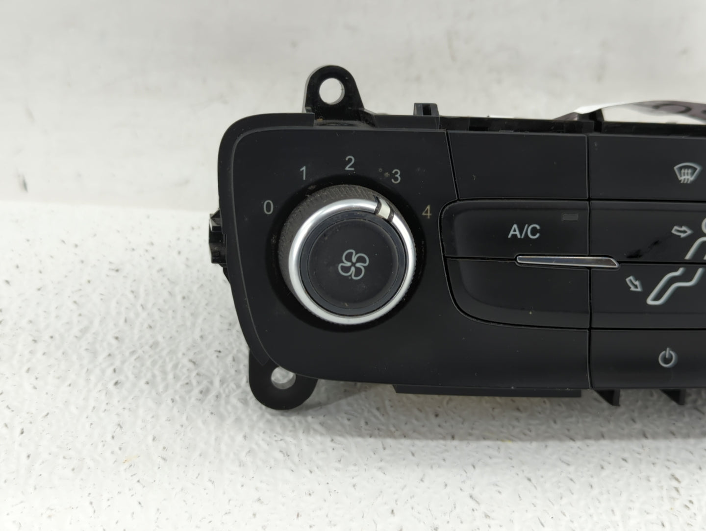 2015-2018 Ford Focus Climate Control Module Temperature AC/Heater Replacement P/N:F1EB-18835-JF3JA6 F1ET-19980-LJ Fits OEM U