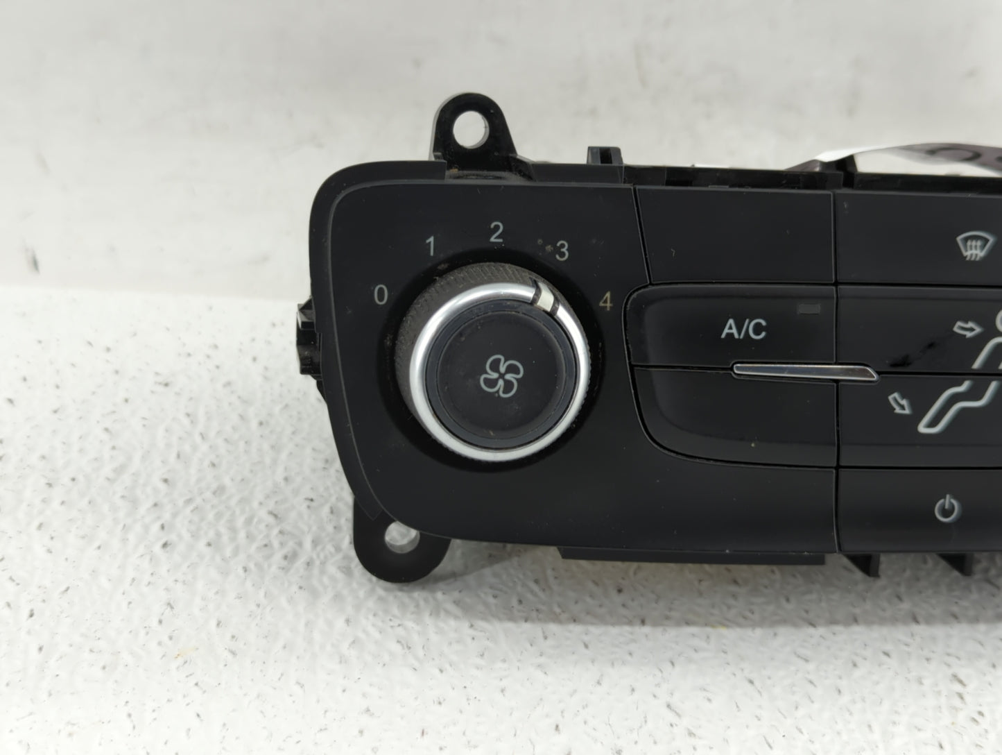 2015-2018 Ford Focus Climate Control Module Temperature AC/Heater Replacement P/N:F1EB-18835-JF3JA6 F1ET-19980-LJ Fits OEM U