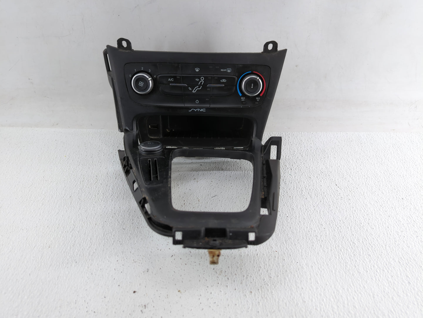 2015-2018 Ford Focus Climate Control Module Temperature AC/Heater Replacement P/N:F1ET-18C612-AG F1ET-18C612-CJ Fits OEM Use