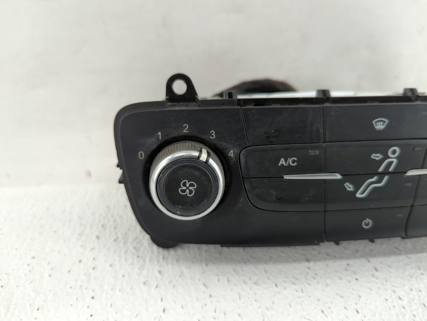 2015-2018 Ford Focus Climate Control Module Temperature AC/Heater Replacement P/N:F1EB-18835-JF3JA6 F1ET-19980-LJ Fits OEM U