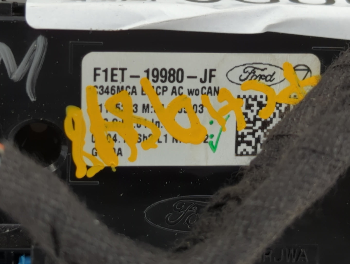 2015-2018 Ford Focus Climate Control Module Temperature AC/Heater Replacement P/N:F1EB-18835-JF3JA6 F1ET-19980-LJ Fits OEM U