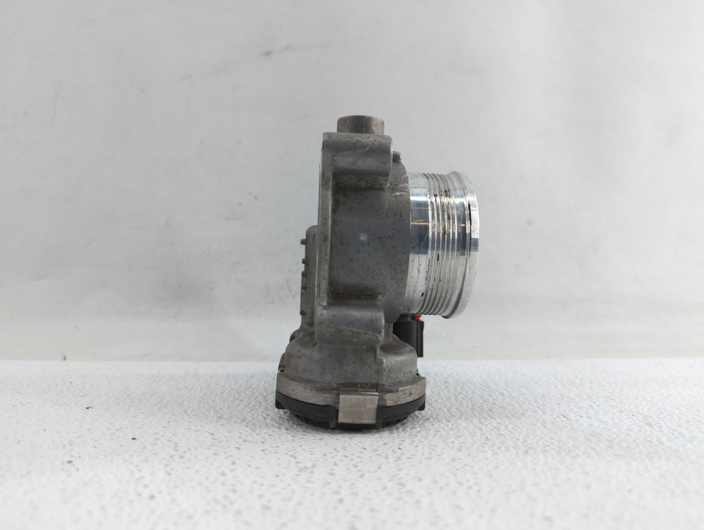 2014-2018 Ford Focus Throttle Body P/N:DS7E-9F991-BB Fits Fits 2014 2015 2016 2017 2018 2019 OEM Used Auto Parts - Oemusedau