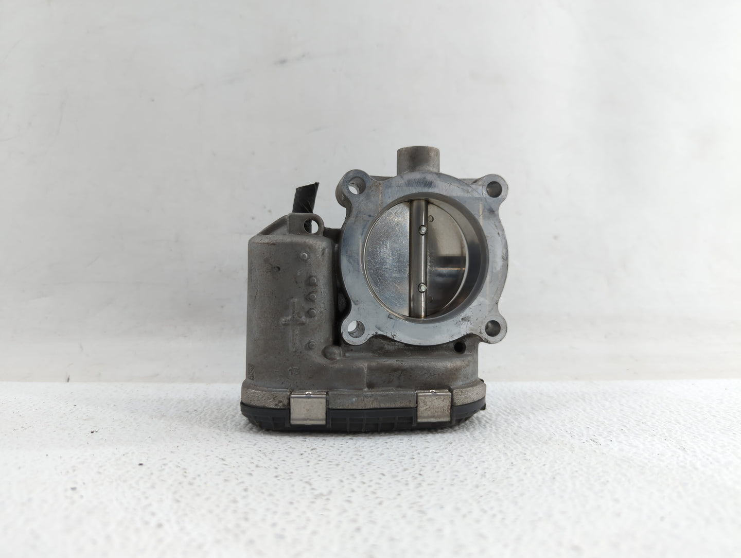 2014-2018 Ford Focus Throttle Body P/N:DS7E-9F991-BB Fits Fits 2014 2015 2016 2017 2018 2019 OEM Used Auto Parts - Oemusedau