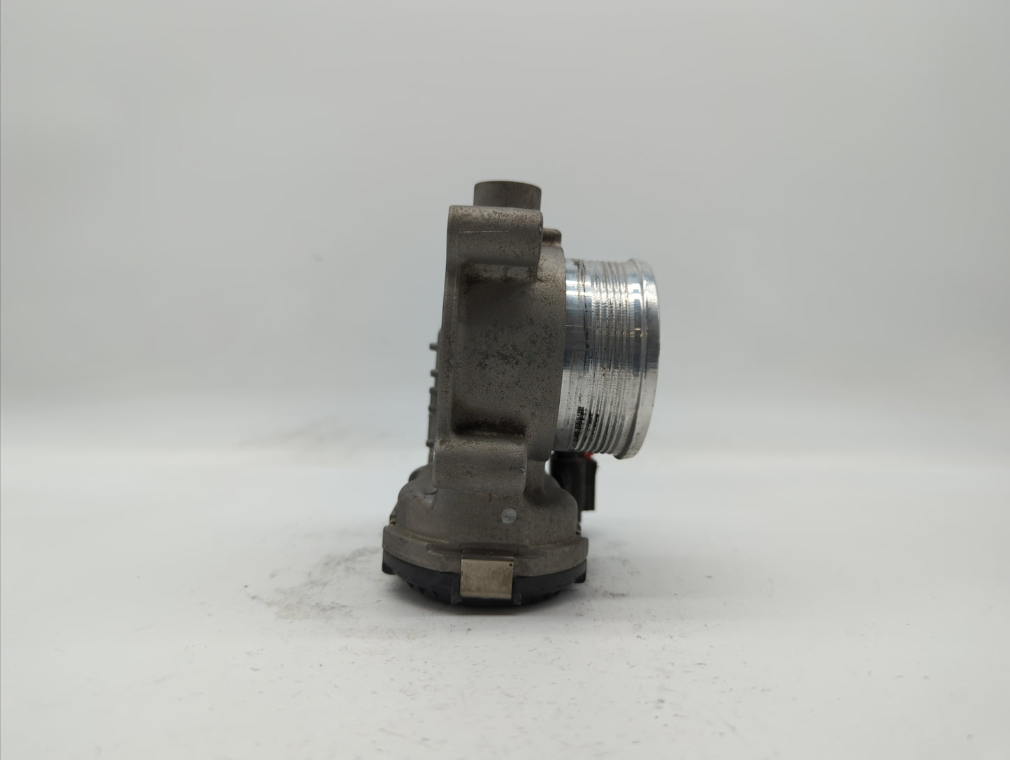 2014-2018 Ford Focus Throttle Body P/N:DS7E-9F991-BB Fits Fits 2014 2015 2016 2017 2018 2019 OEM Used Auto Parts - Oemusedau