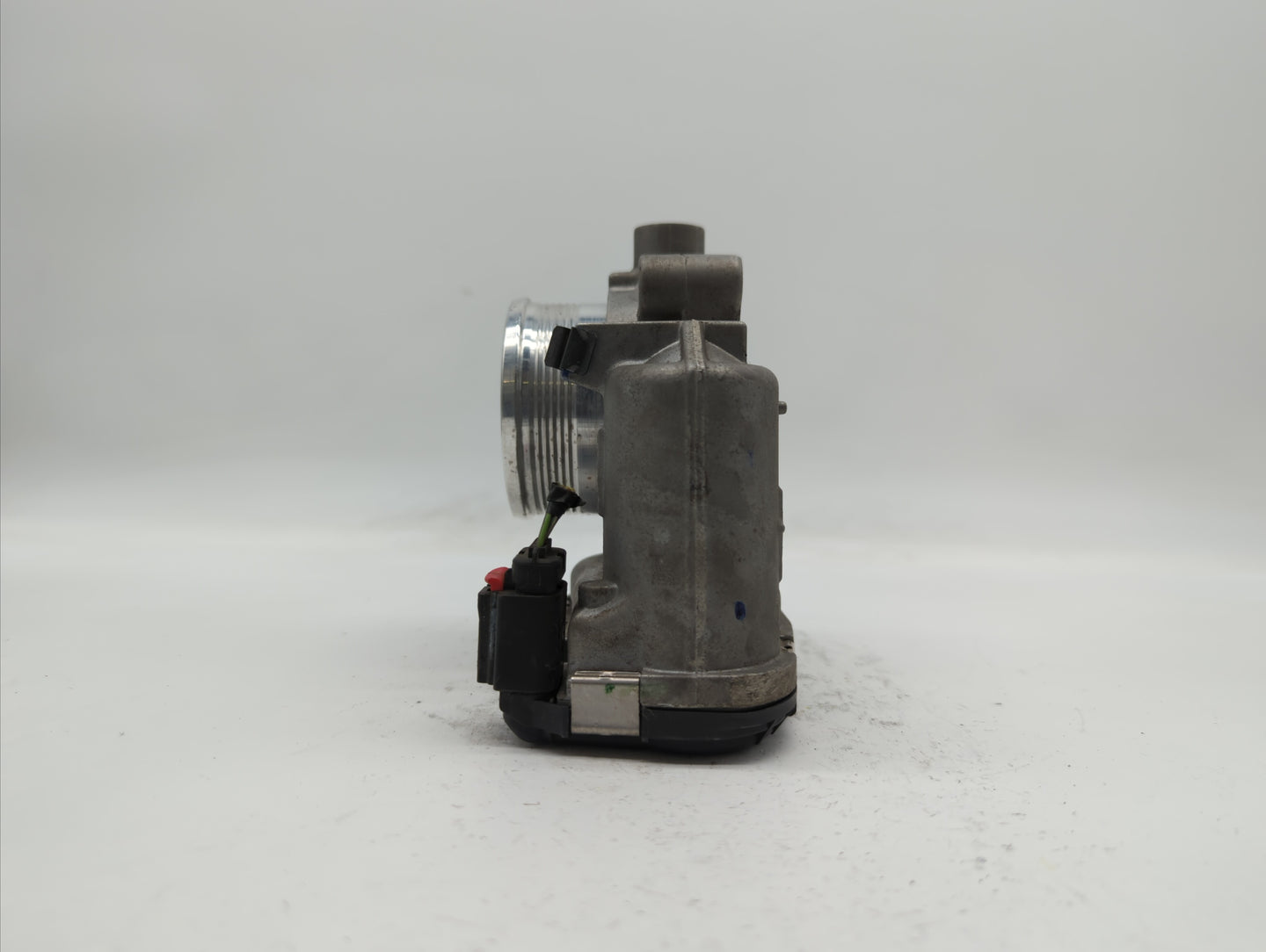 2014-2018 Ford Focus Throttle Body P/N:DS7E-9F991-BB Fits Fits 2014 2015 2016 2017 2018 2019 OEM Used Auto Parts - Oemusedau