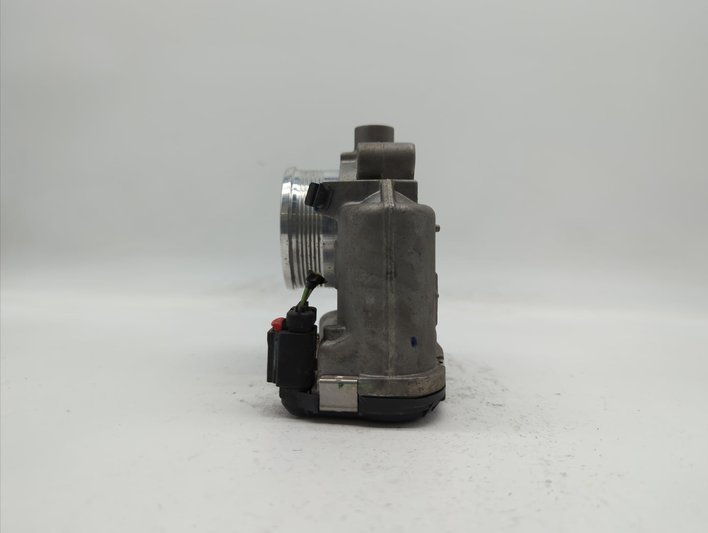 2014-2018 Ford Focus Throttle Body P/N:DS7E-9F991-BB Fits Fits 2014 2015 2016 2017 2018 2019 OEM Used Auto Parts - Oemusedau
