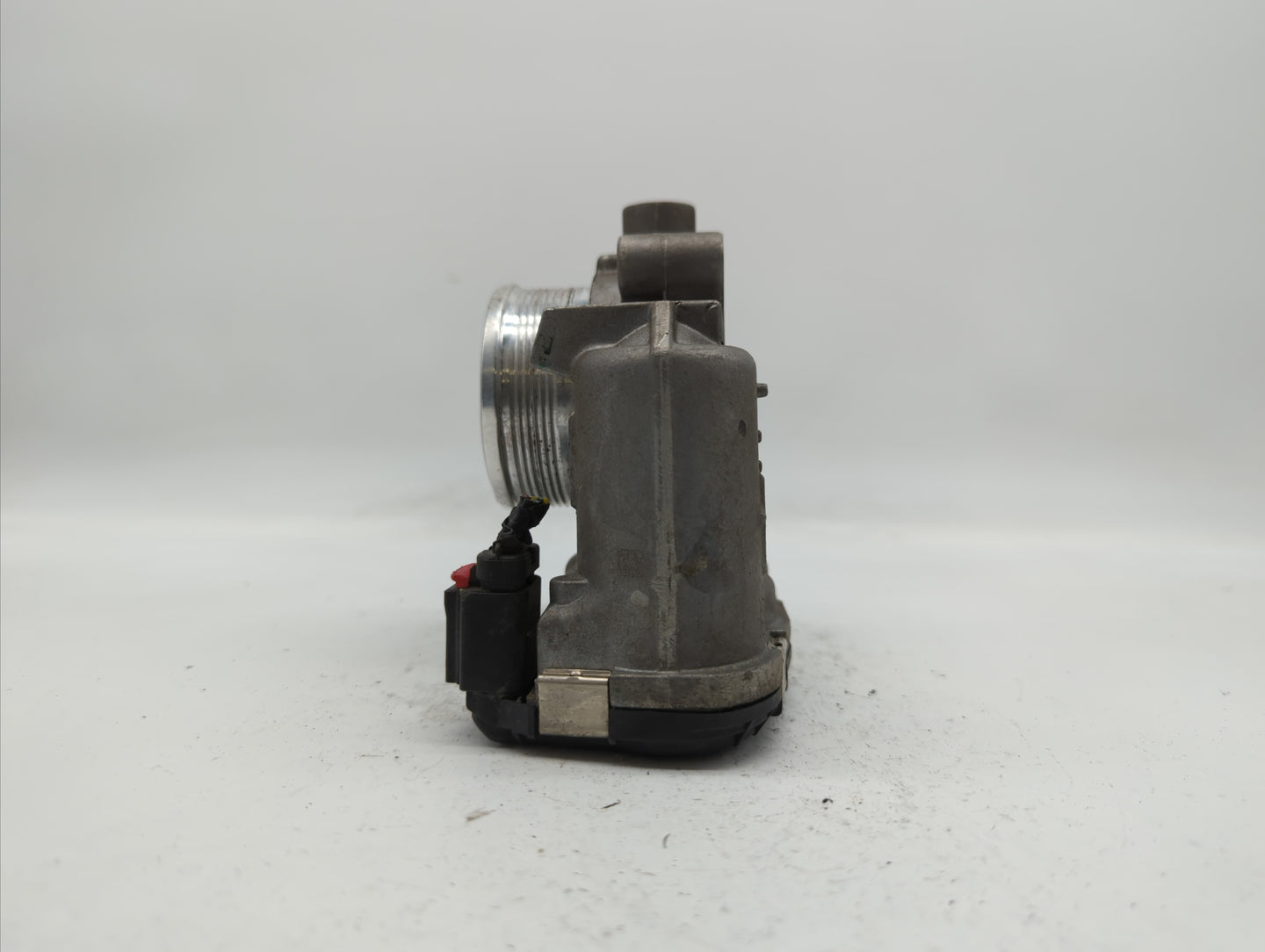 2014-2018 Ford Focus Throttle Body P/N:DS7E-9F991-BB Fits Fits 2014 2015 2016 2017 2018 2019 OEM Used Auto Parts - Oemusedau