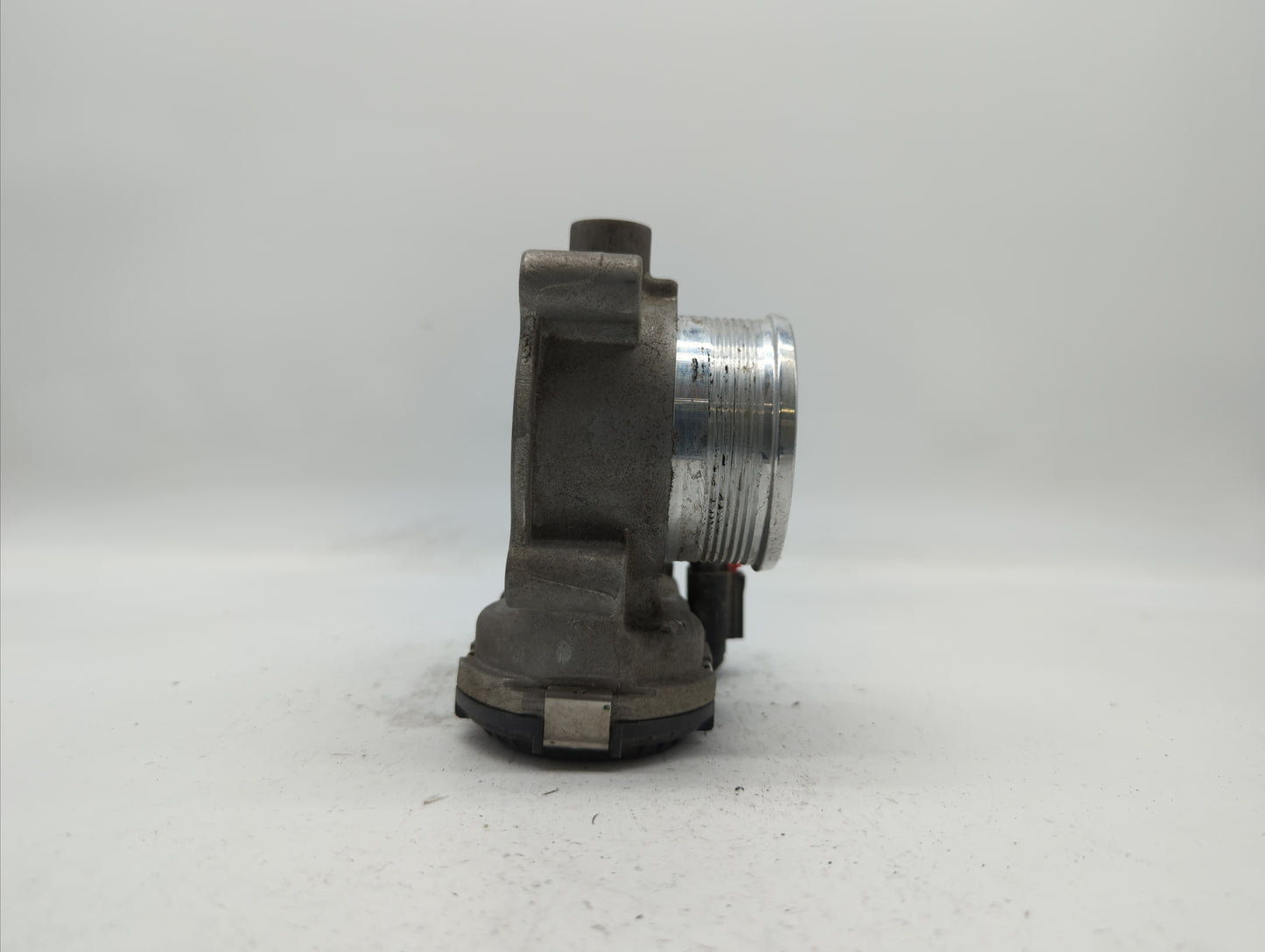 2014-2018 Ford Focus Throttle Body P/N:DS7E-9F991-BB Fits Fits 2014 2015 2016 2017 2018 2019 OEM Used Auto Parts - Oemusedau