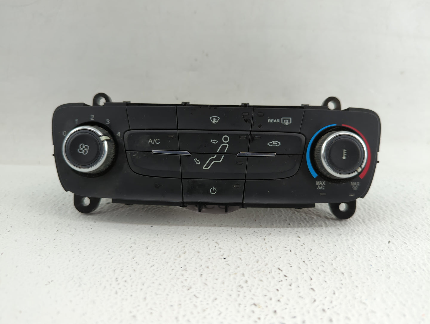2015-2018 Ford Focus Climate Control Module Temperature AC/Heater Replacement P/N:F1ET-19980-LJ F1ET-19980-JF Fits OEM Used 