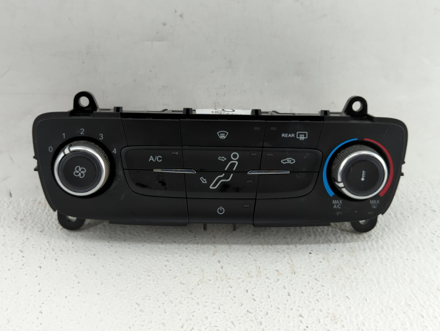 2015-2018 Ford Focus Climate Control Module Temperature AC/Heater Replacement P/N:F1ET-19980-LJ F1ET-19980-JF Fits OEM Used 