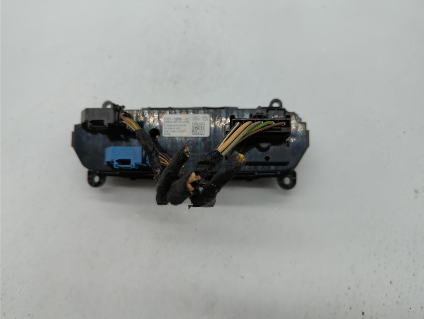 2015-2018 Ford Focus Climate Control Module Temperature AC/Heater Replacement P/N:F1ET-19980-LJ F1ET-19980-JF Fits OEM Used 