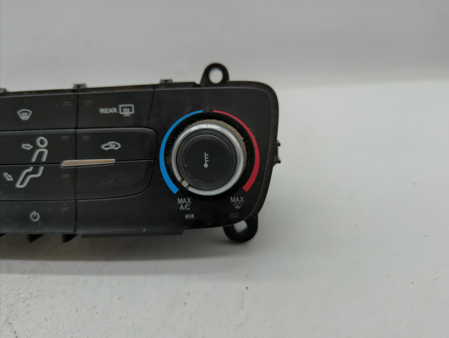 2015-2018 Ford Focus Climate Control Module Temperature AC/Heater Replacement P/N:F1ET-19980-LJ F1ET-19980-JF Fits OEM Used 