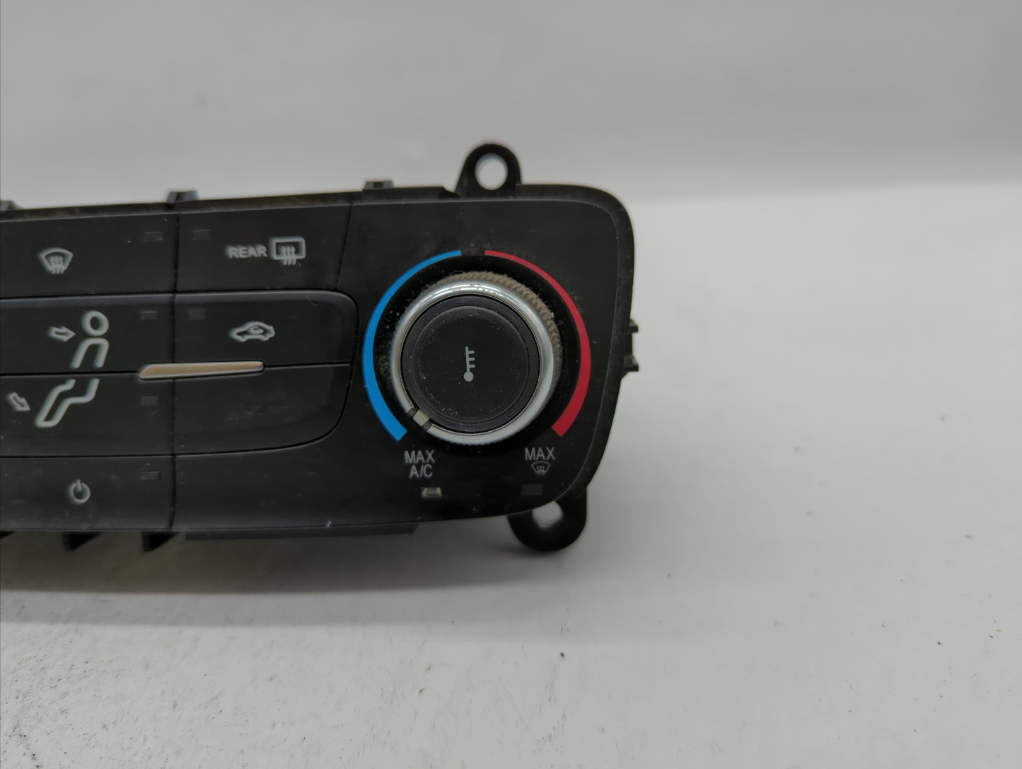 2015-2018 Ford Focus Climate Control Module Temperature AC/Heater Replacement P/N:F1ET-19980-LJ F1ET-19980-JF Fits OEM Used 