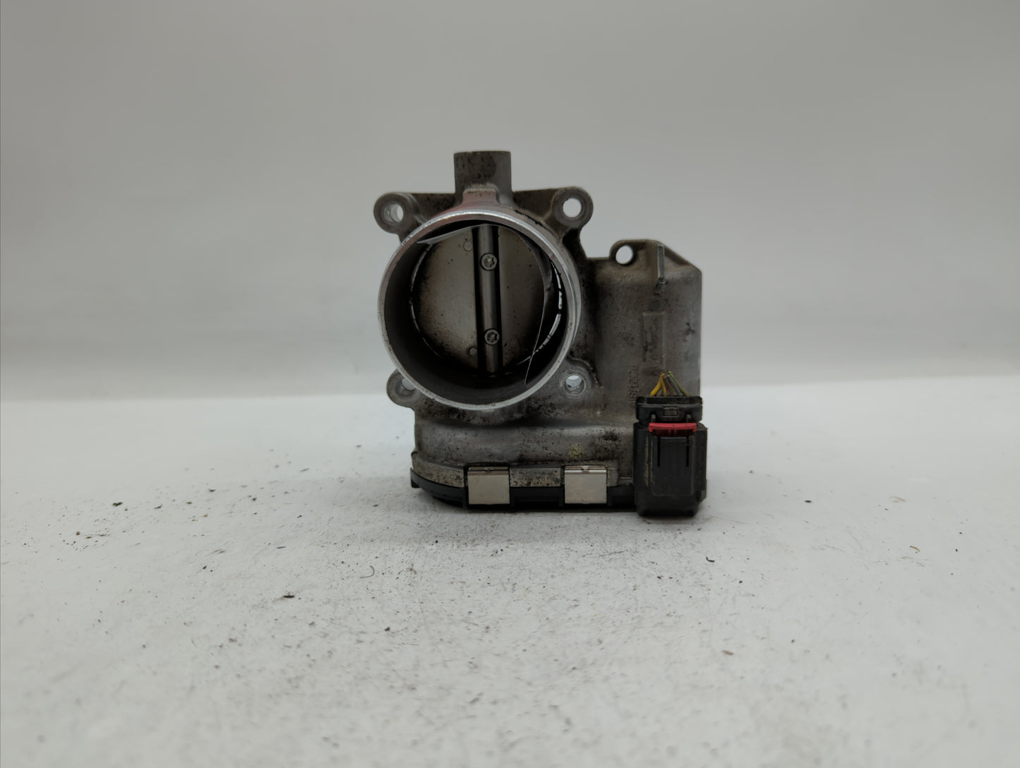 2014-2018 Ford Focus Throttle Body P/N:DS7E-9F991-BB Fits Fits 2014 2015 2016 2017 2018 2019 OEM Used Auto Parts - Oemusedau
