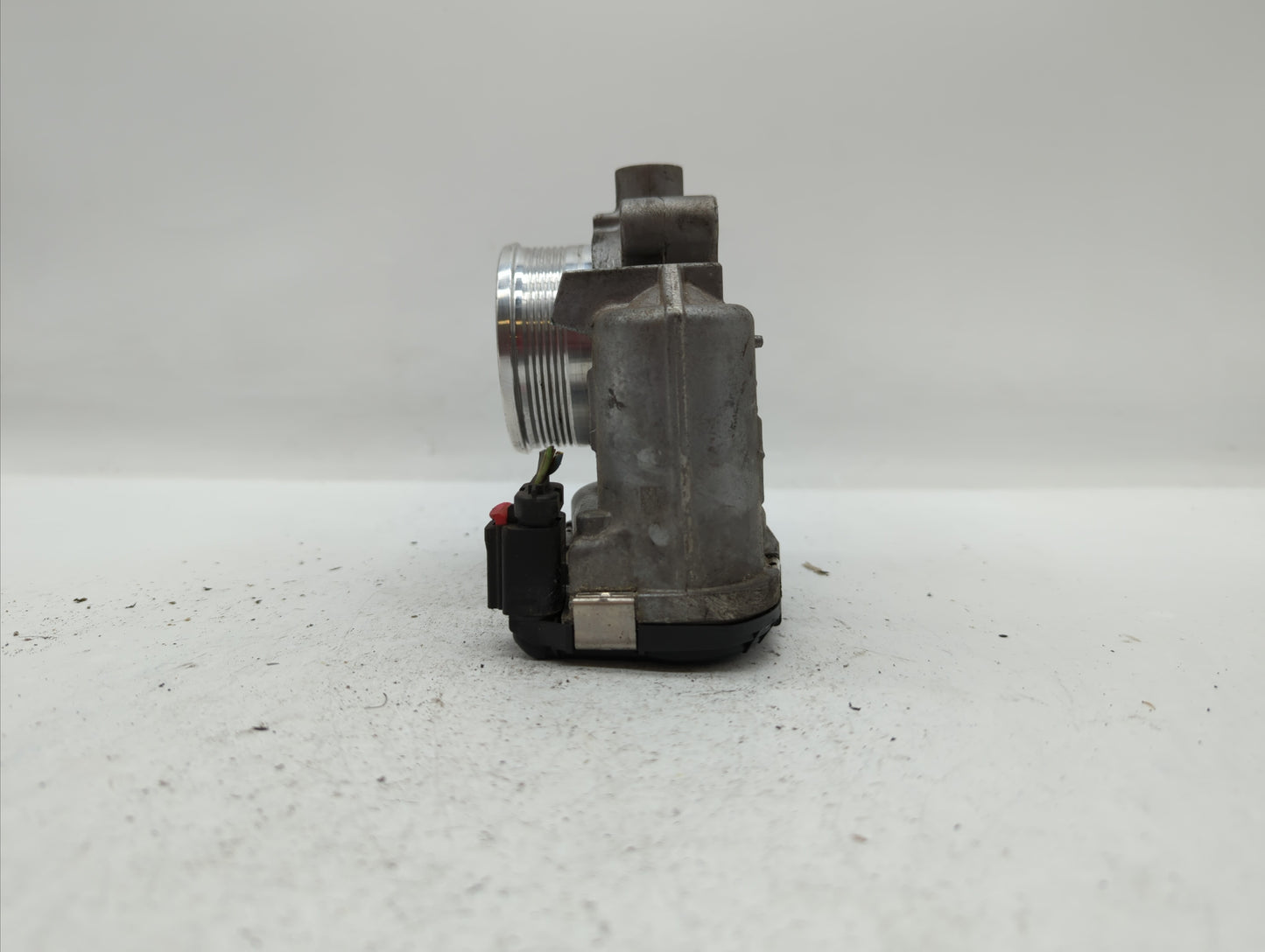 2014-2018 Ford Focus Throttle Body P/N:DS7E-9F991-BB Fits Fits 2014 2015 2016 2017 2018 2019 OEM Used Auto Parts - Oemusedau