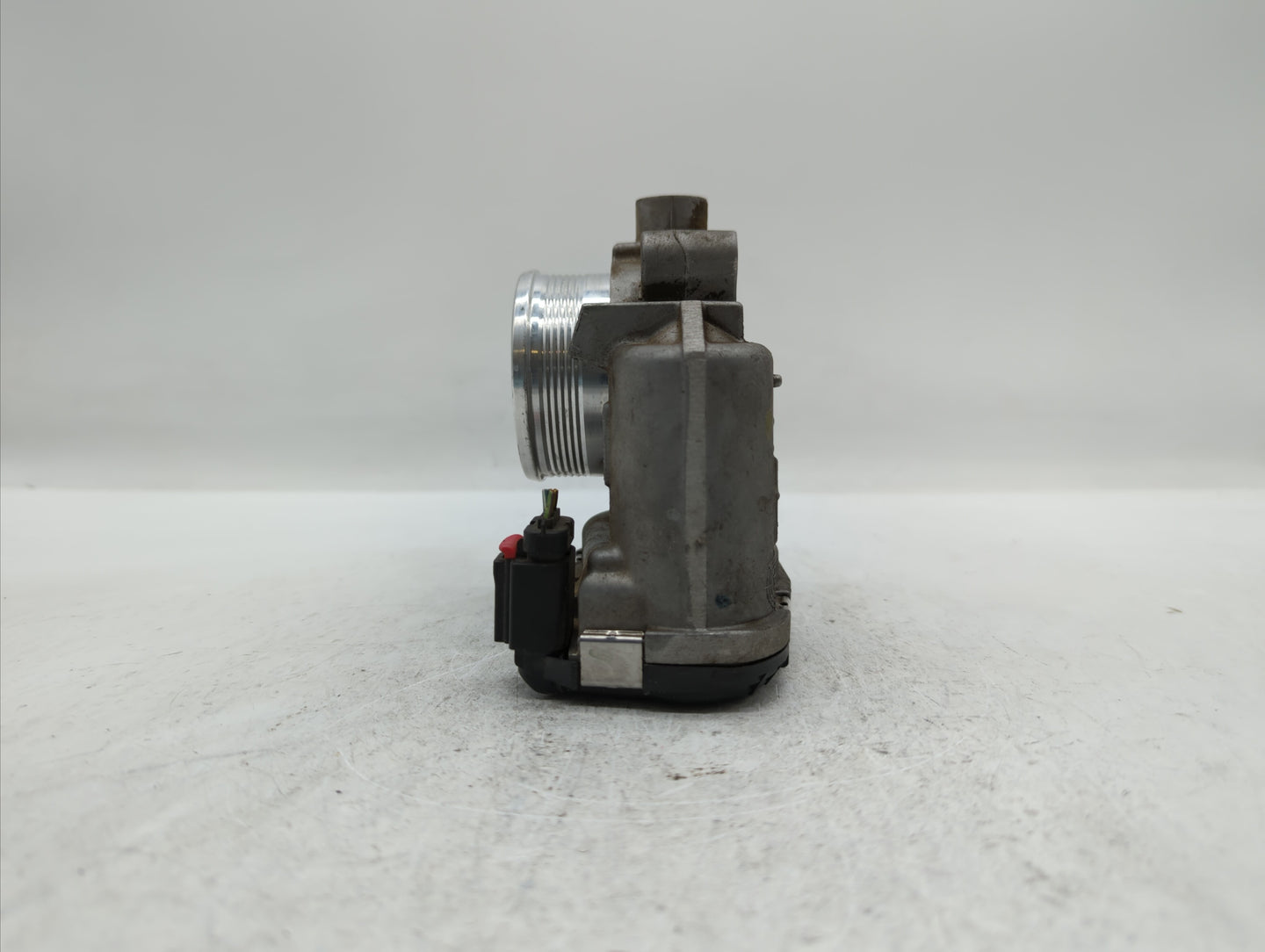 2014-2018 Ford Focus Throttle Body P/N:DS7E-9F991-BB Fits Fits 2014 2015 2016 2017 2018 2019 OEM Used Auto Parts - Oemusedau