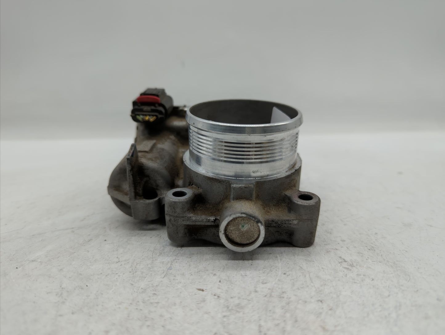 2014-2018 Ford Focus Throttle Body P/N:DS7E-9F991-BB Fits Fits 2014 2015 2016 2017 2018 2019 OEM Used Auto Parts - Oemusedau