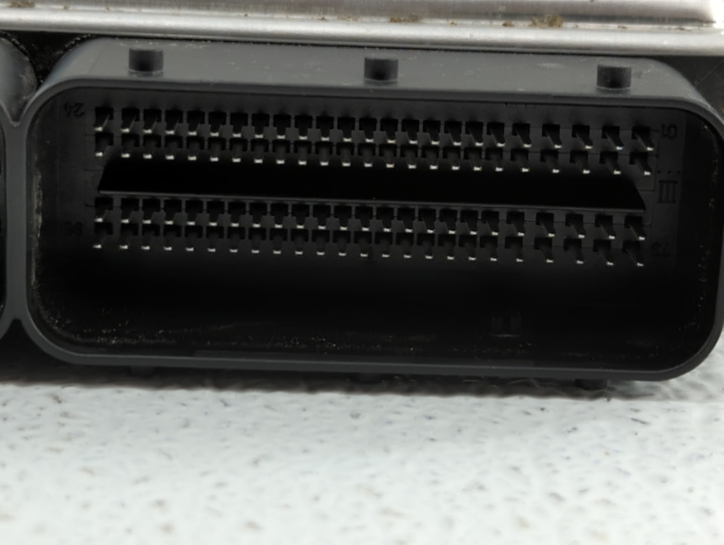 2013-2018 Ford Focus PCM Engine Control Computer ECU ECM PCU OEM P/N:DM5A-12A650-CA EMA-12A650-VA Fits OEM Used Auto Parts -