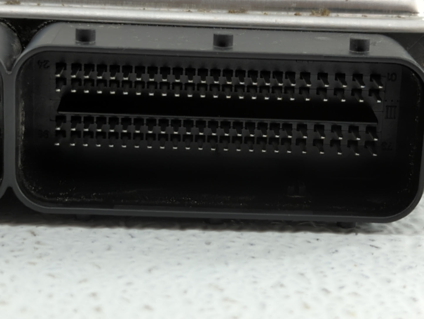 2013-2018 Ford Focus PCM Engine Control Computer ECU ECM PCU OEM P/N:DM5A-12A650-CA EMA-12A650-VA Fits OEM Used Auto Parts -