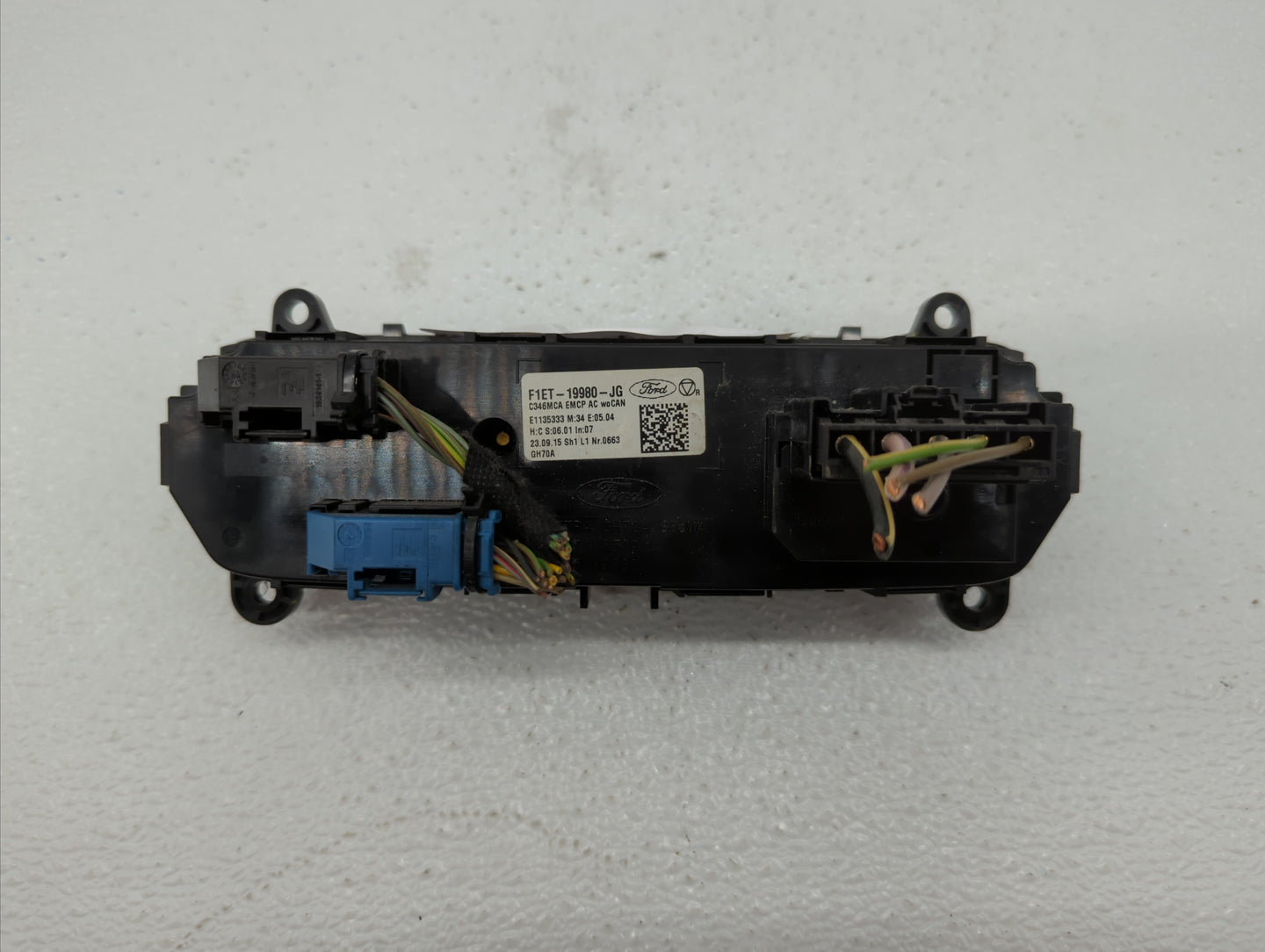 2015-2018 Ford Focus Climate Control Module Temperature AC/Heater Replacement P/N:F1ET-19980-JG F1ET-19980-LJ Fits OEM Used 