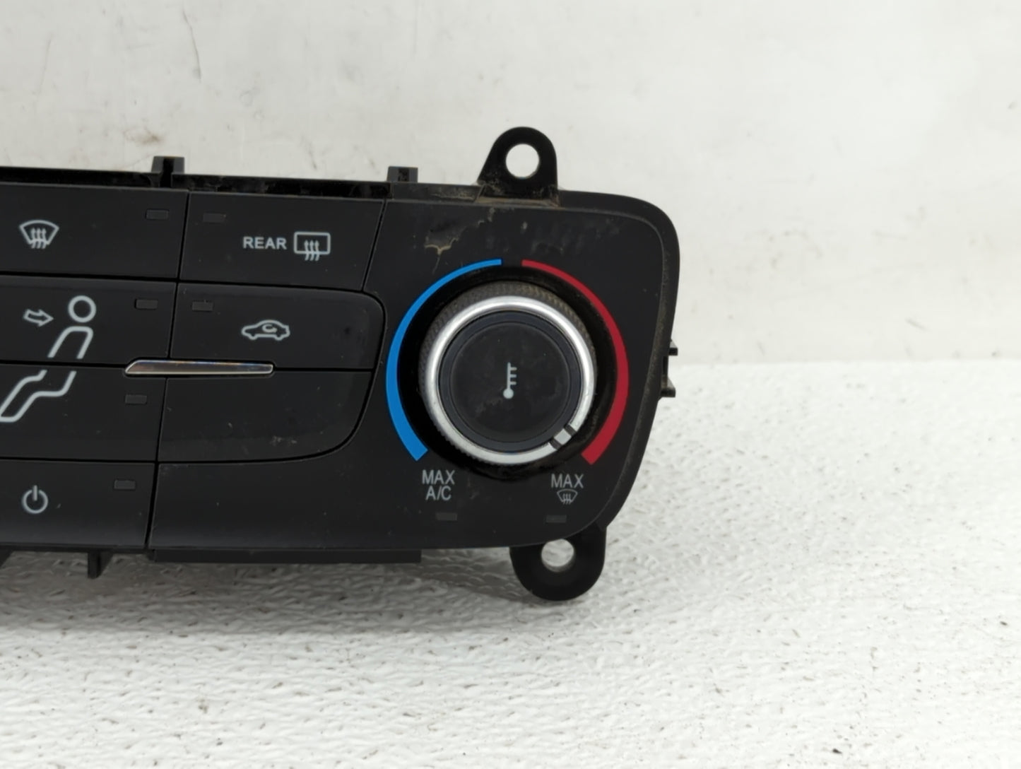 2015-2018 Ford Focus Climate Control Module Temperature AC/Heater Replacement P/N:F1ET-19980-JG F1ET-19980-LJ Fits OEM Used 