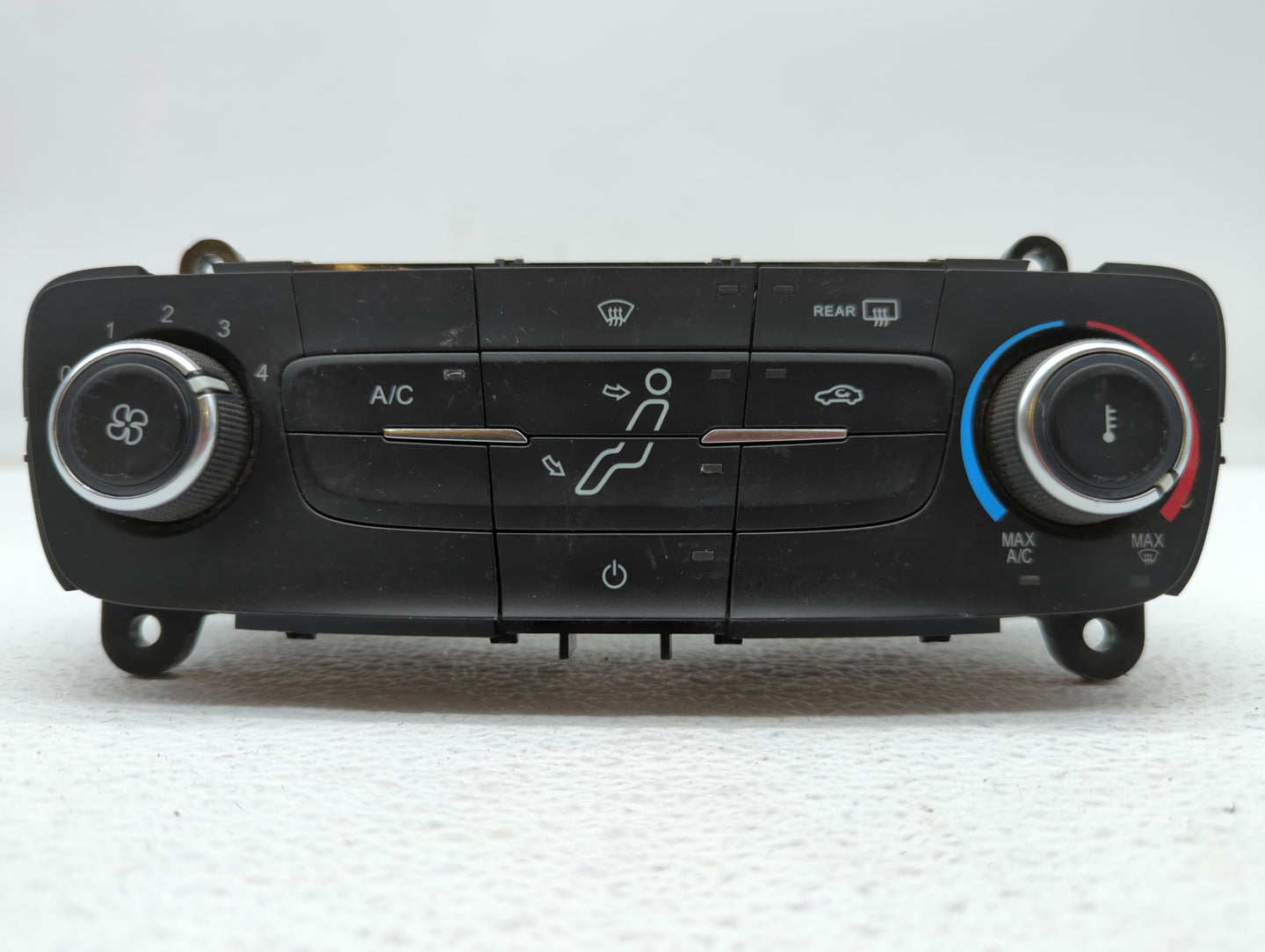 2015-2018 Ford Focus Climate Control Module Temperature AC/Heater Replacement P/N:F1ET-18K811-KD F1ET-18549 Fits OEM Used Au