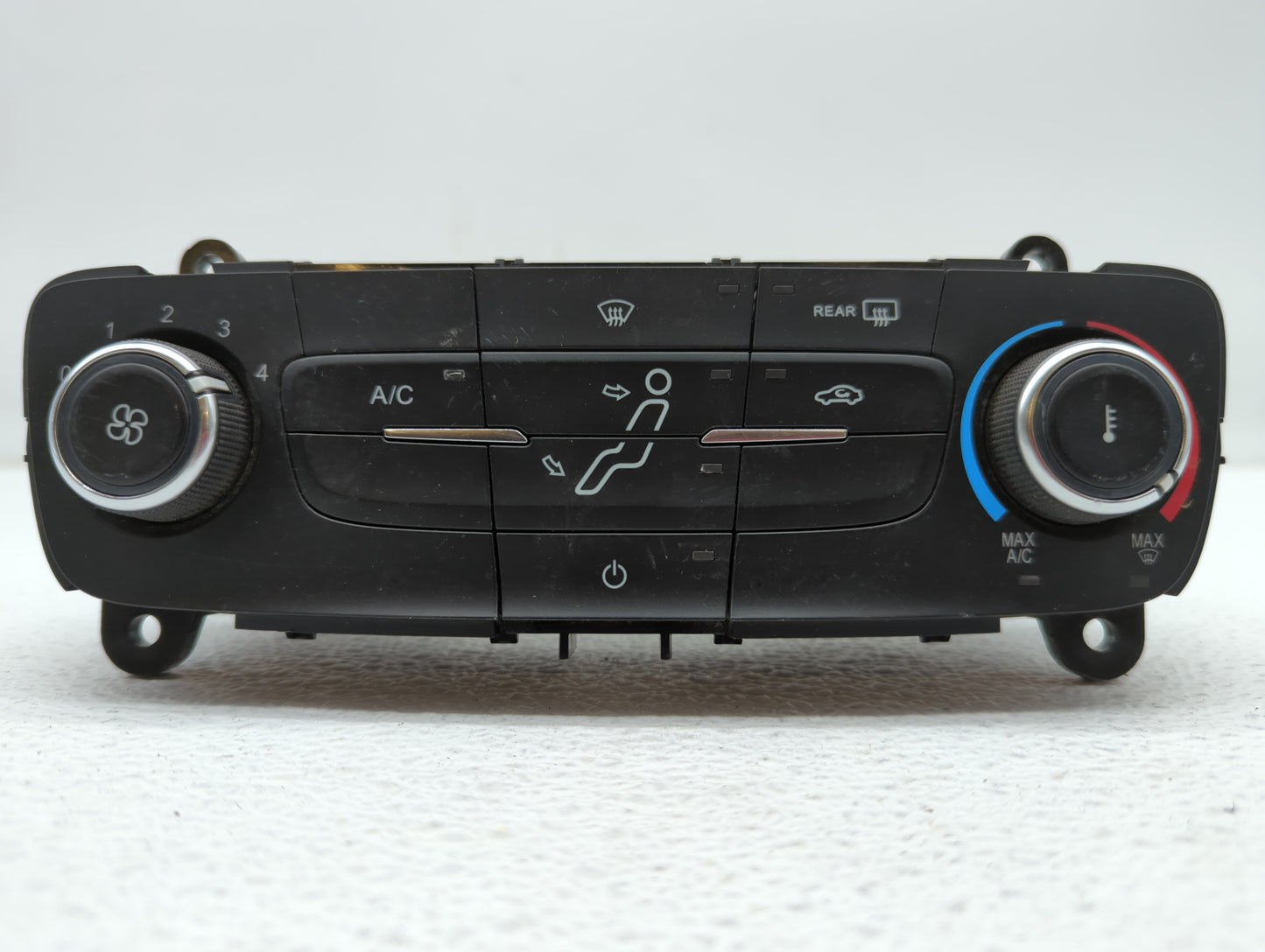2015-2018 Ford Focus Climate Control Module Temperature AC/Heater Replacement P/N:F1ET-18K811-KD F1ET-18549 Fits OEM Used Au