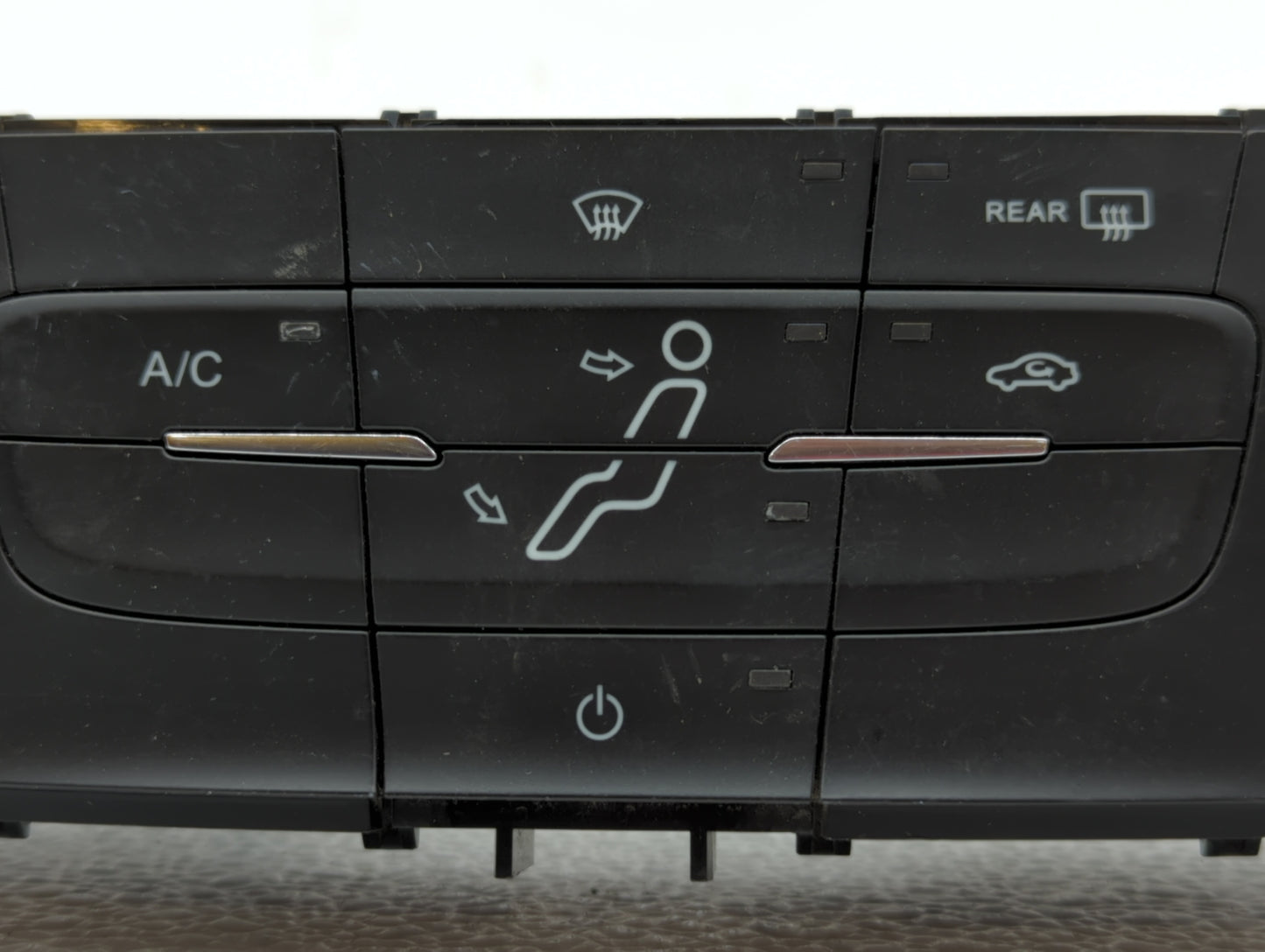 2015-2018 Ford Focus Climate Control Module Temperature AC/Heater Replacement P/N:F1ET-18K811-KD F1ET-18549 Fits OEM Used Au