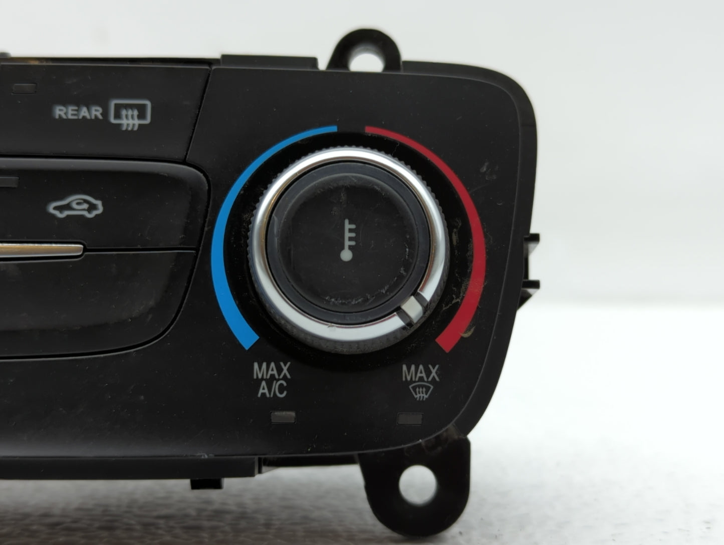 2015-2018 Ford Focus Climate Control Module Temperature AC/Heater Replacement P/N:F1ET-18K811-KD F1ET-18549 Fits OEM Used Au