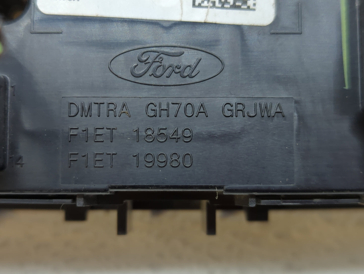 2015-2018 Ford Focus Climate Control Module Temperature AC/Heater Replacement P/N:F1ET-18K811-KD F1ET-18549 Fits OEM Used Au