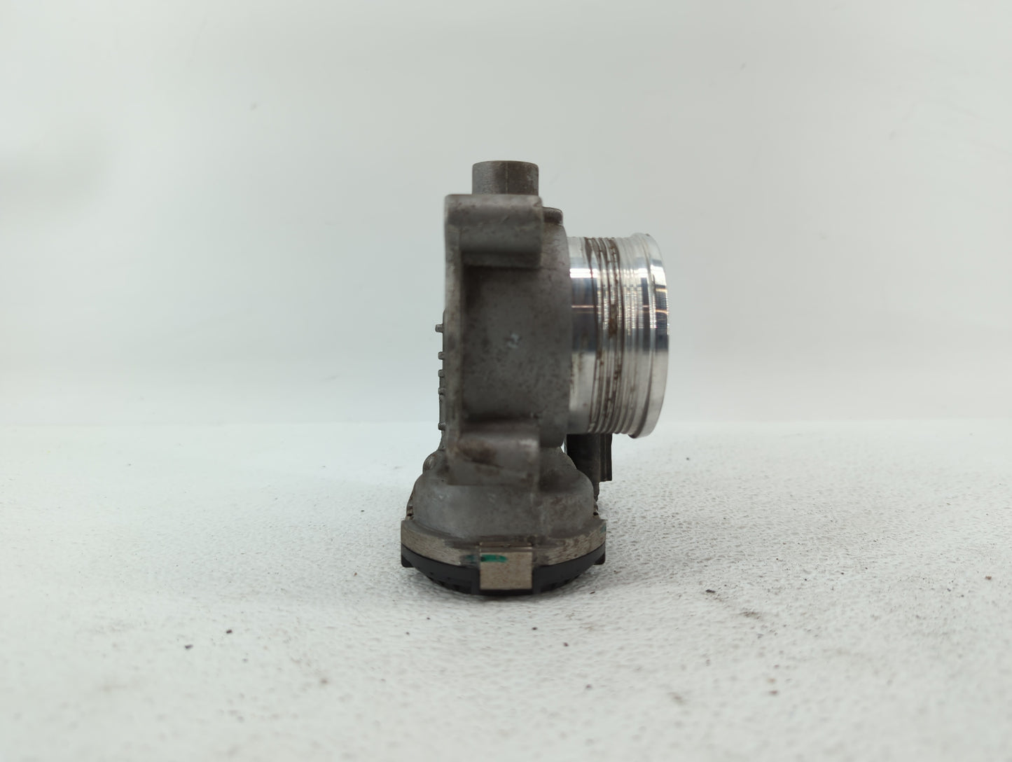 2014-2018 Ford Focus Throttle Body P/N:DS7E-9F991-BB Fits Fits 2014 2015 2016 2017 2018 2019 OEM Used Auto Parts - Oemusedau