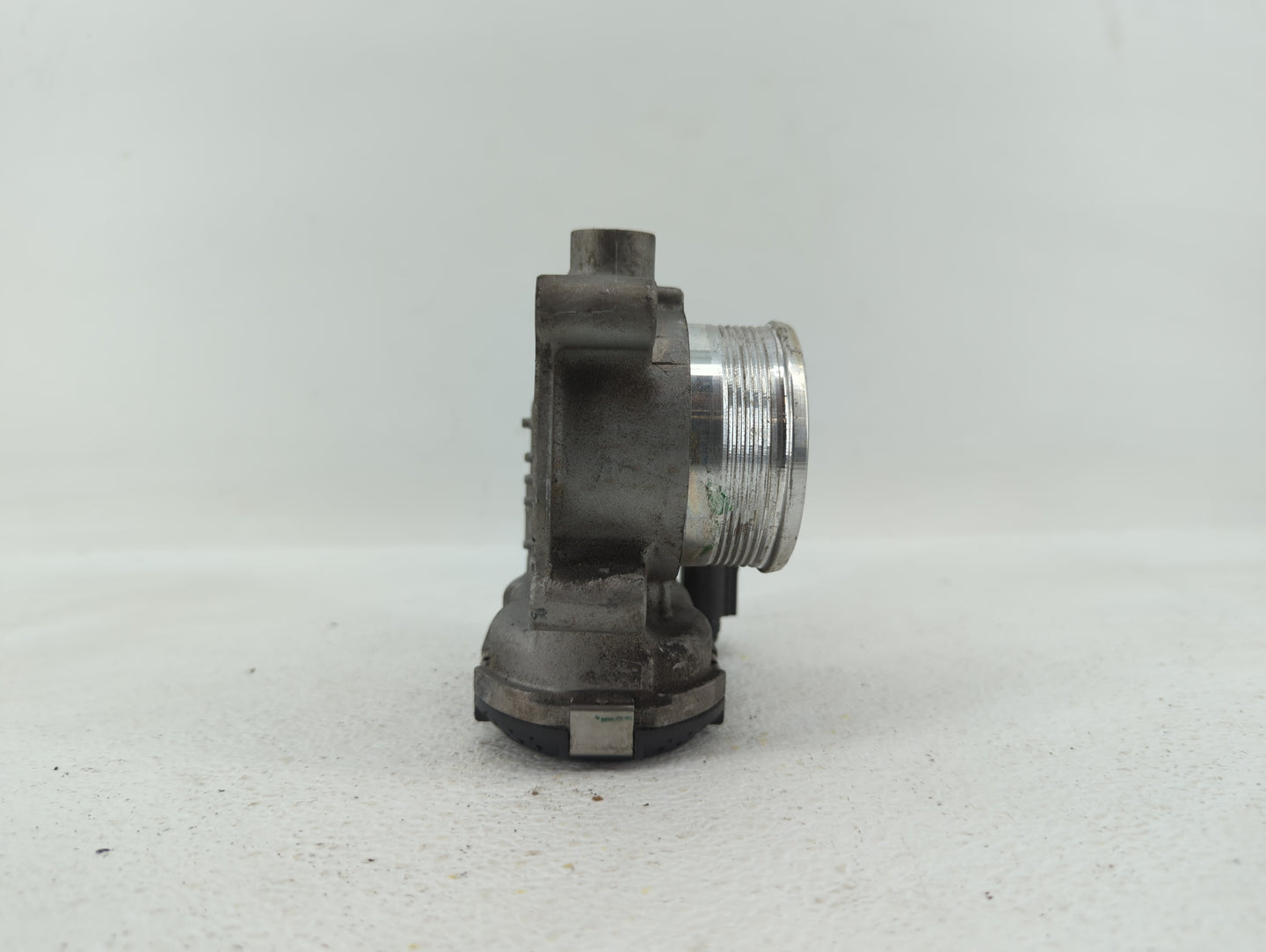 2014-2018 Ford Focus Throttle Body P/N:0 280 750 566 DS7E-9F991-BB Fits Fits 2014 2015 2016 2017 2018 2019 OEM Used Auto Par