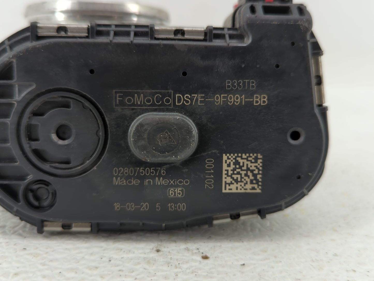 2014-2018 Ford Focus Throttle Body P/N:0 280 750 566 DS7E-9F991-BB Fits Fits 2014 2015 2016 2017 2018 2019 OEM Used Auto Par
