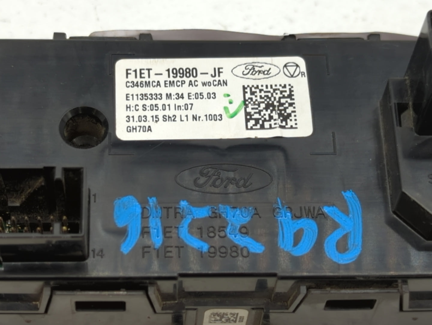2015-2018 Ford Focus Climate Control Module Temperature AC/Heater Replacement P/N:F1ET-18K811-KD F1ET-18549 Fits OEM Used Au