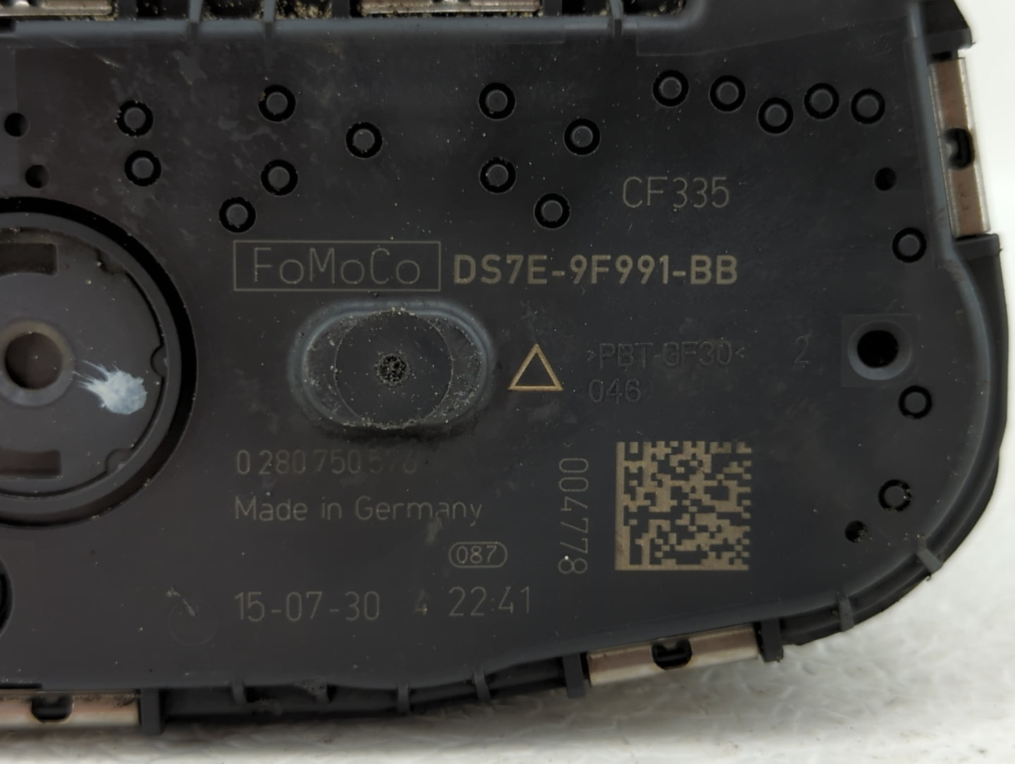 2014-2018 Ford Focus Throttle Body P/N:0 280 750 566 DS7E-9F991-BB Fits Fits 2014 2015 2016 2017 2018 2019 OEM Used Auto Par