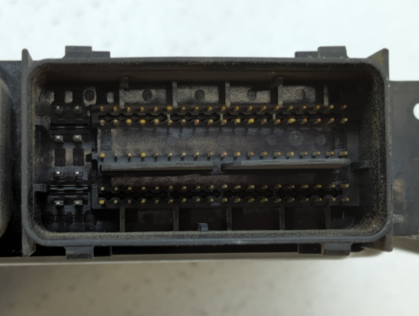 2016-2018 Ford Focus PCM Engine Control Computer ECU ECM PCU OEM P/N:RMFV6A-12A650-CA EM5A-12A650-ACC Fits Fits 2016 2017 20