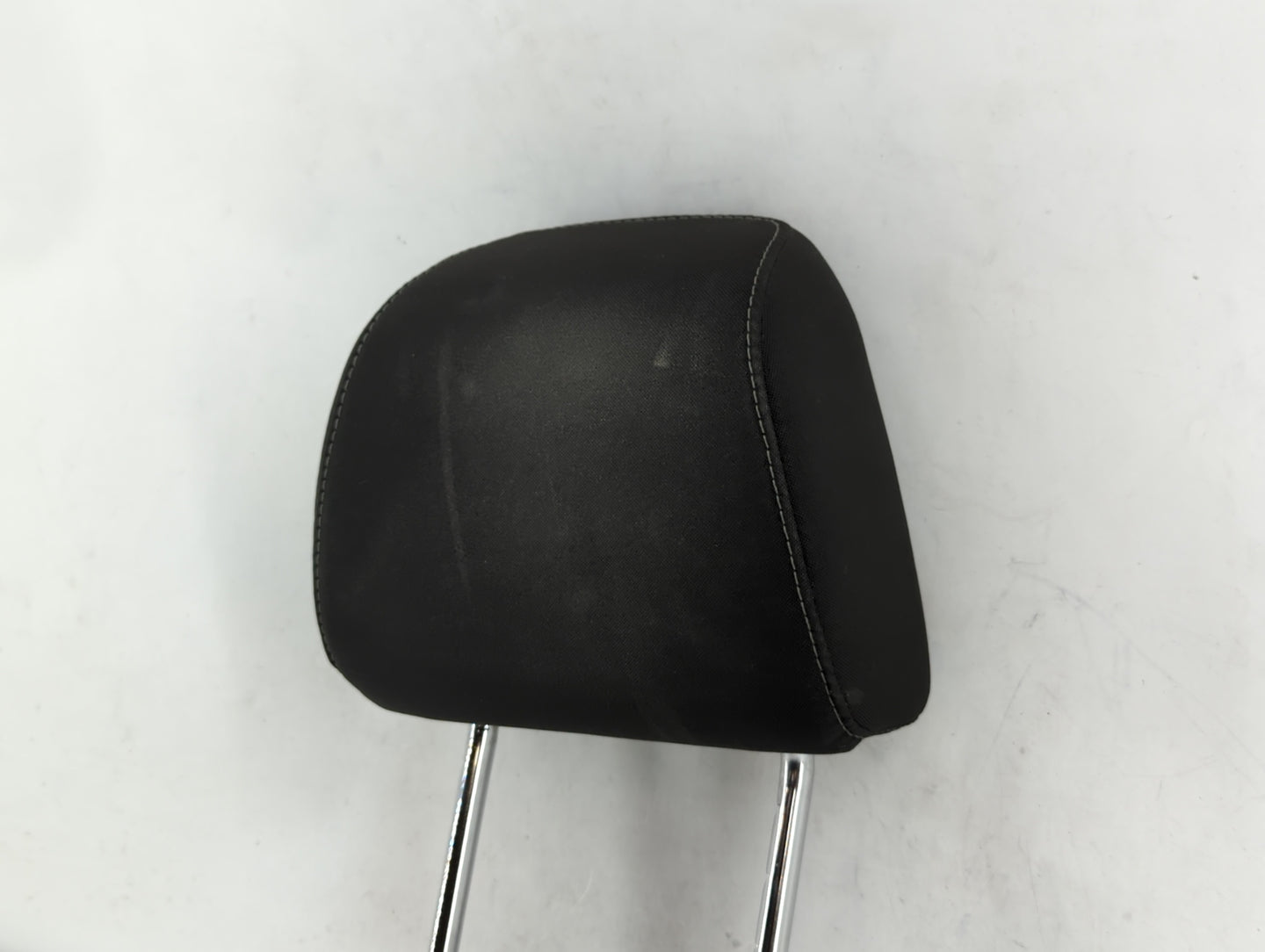 2015-2018 Ford Focus Headrest Head Rest Front Driver Passenger Seat Fits Fits 2015 2016 2017 2018 OEM Used Auto Parts - Oemu