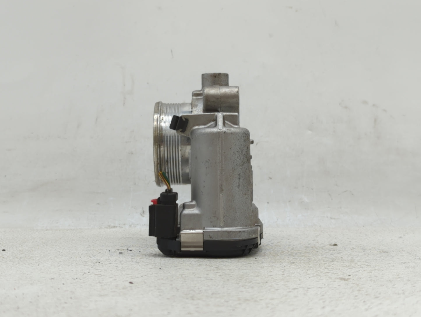 2014-2018 Ford Focus Throttle Body P/N:DS7E-9F991-BB Fits Fits 2014 2015 2016 2017 2018 2019 OEM Used Auto Parts - Oemusedau
