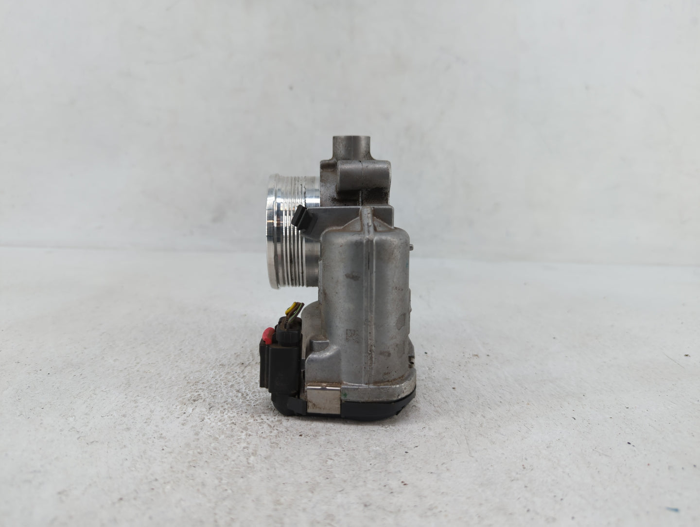 2014-2018 Ford Focus Throttle Body P/N:DS7E-9F991-BB Fits Fits 2014 2015 2016 2017 2018 2019 OEM Used Auto Parts - Oemusedau