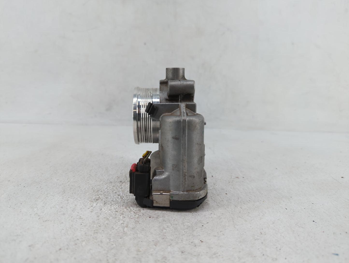 2014-2018 Ford Focus Throttle Body P/N:DS7E-9F991-BB Fits Fits 2014 2015 2016 2017 2018 2019 OEM Used Auto Parts - Oemusedau