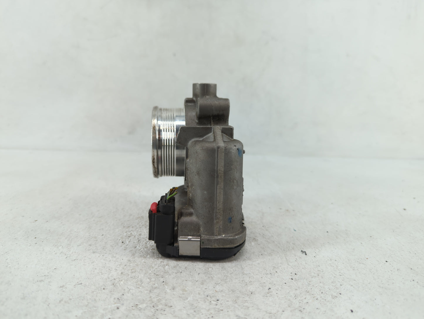 2014-2018 Ford Focus Throttle Body P/N:DS7E-9F991-BB Fits Fits 2014 2015 2016 2017 2018 2019 OEM Used Auto Parts - Oemusedau