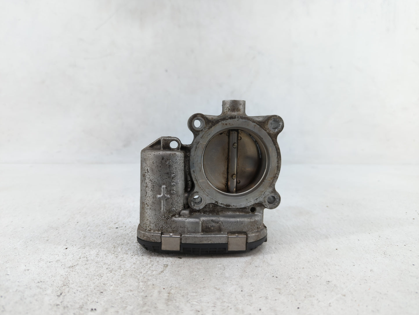 2014-2018 Ford Focus Throttle Body P/N:DS7E-9F991-BB Fits Fits 2014 2015 2016 2017 2018 2019 OEM Used Auto Parts - Oemusedau